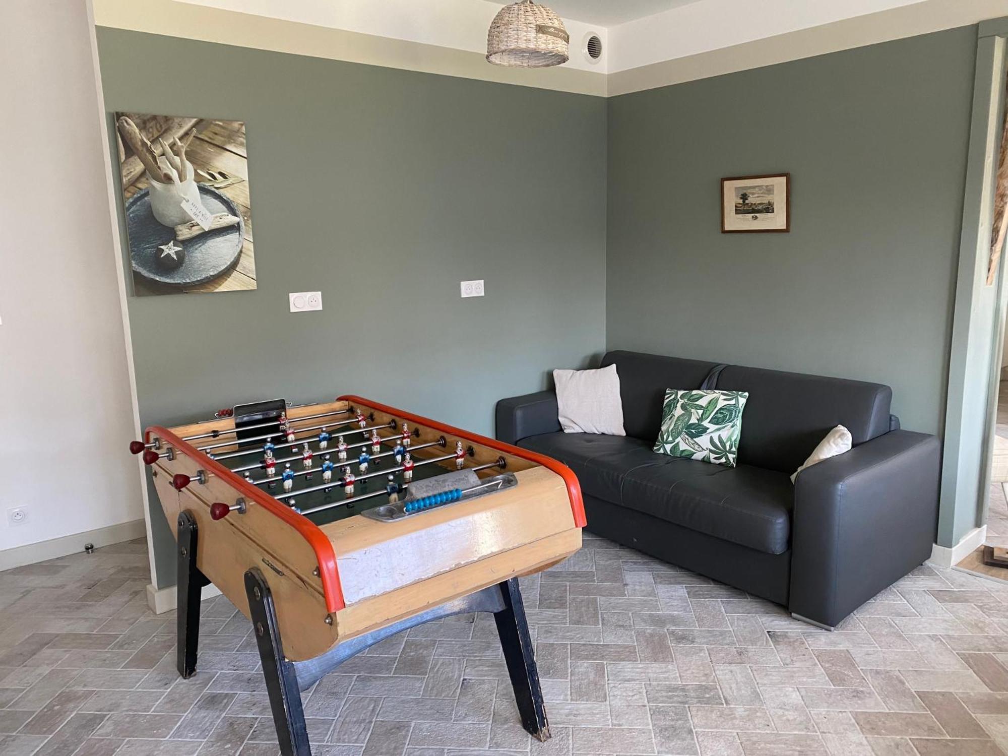 Maison - 2 - Terrasse - Babyfoot * Verton
