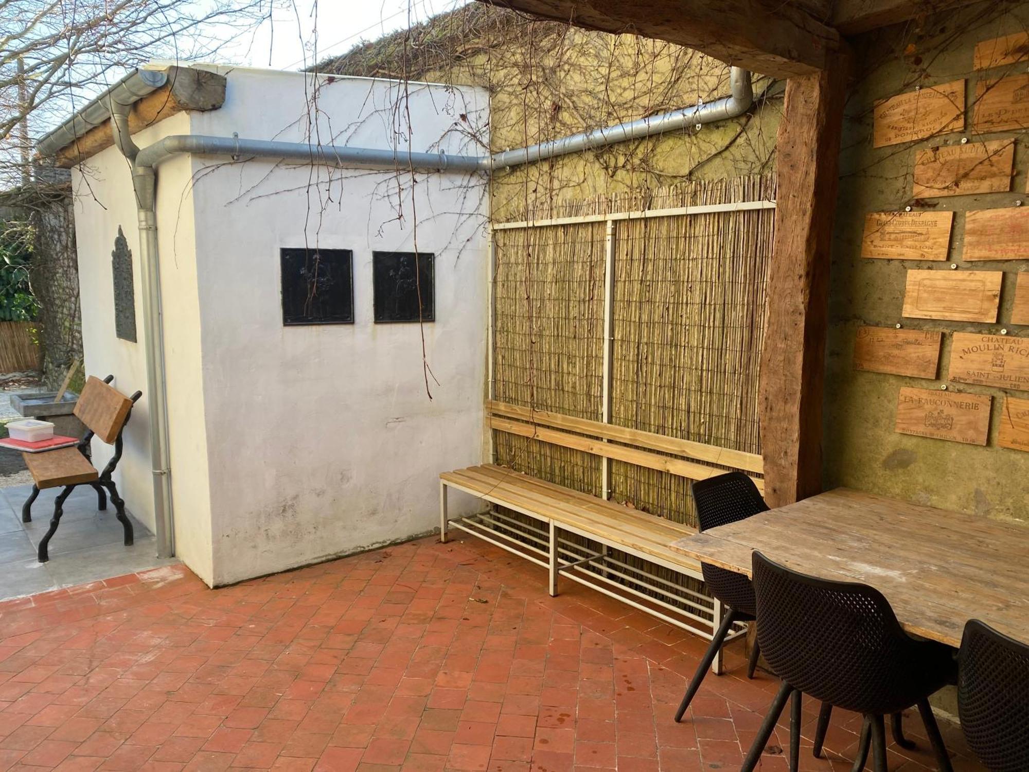 Maison - 2 - Terrasse - Babyfoot * Verton
